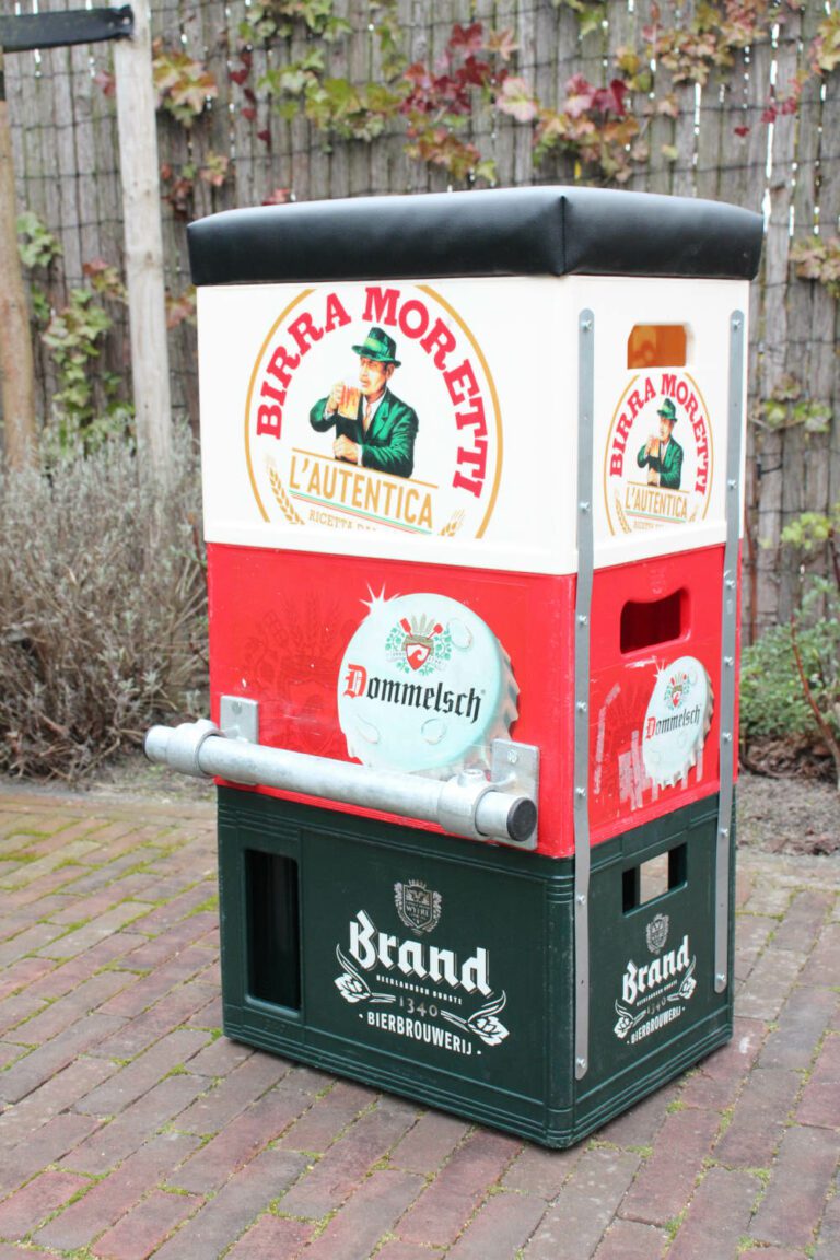 Bierkrat kussen Maak van je bierkrat een kruk Voordeelkussens.nl