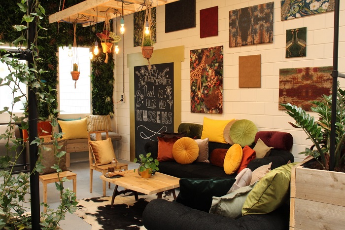 Showroom_700x466